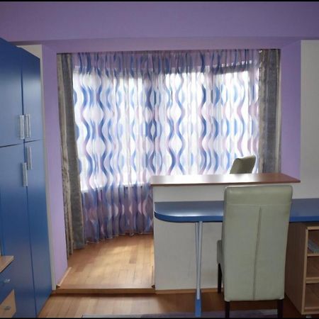 Central Apartment 4 Rooms Braşov Exterior foto
