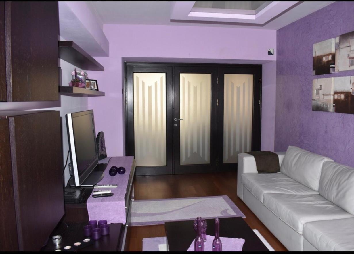 Central Apartment 4 Rooms Braşov Exterior foto
