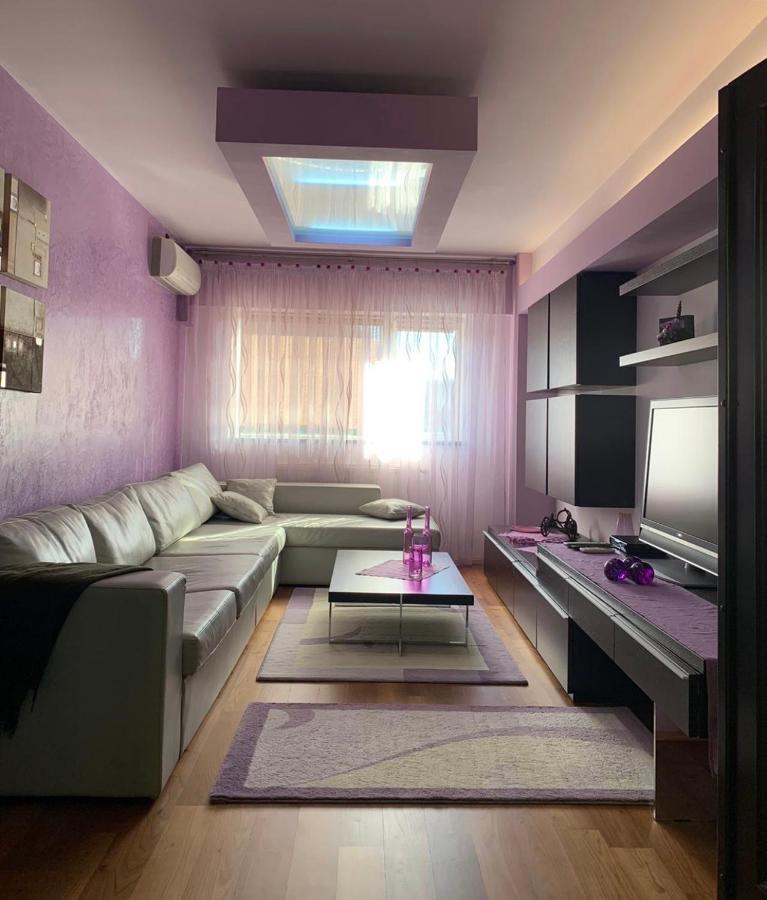 Central Apartment 4 Rooms Braşov Exterior foto
