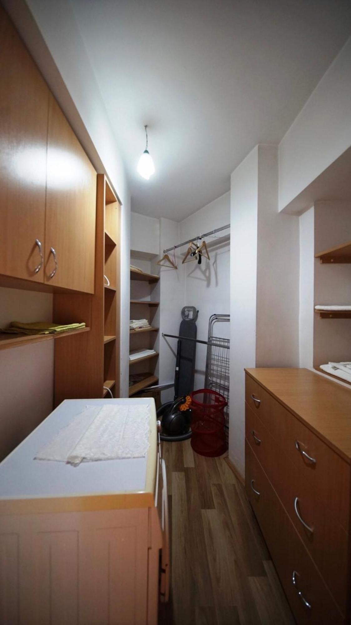 Central Apartment 4 Rooms Braşov Exterior foto